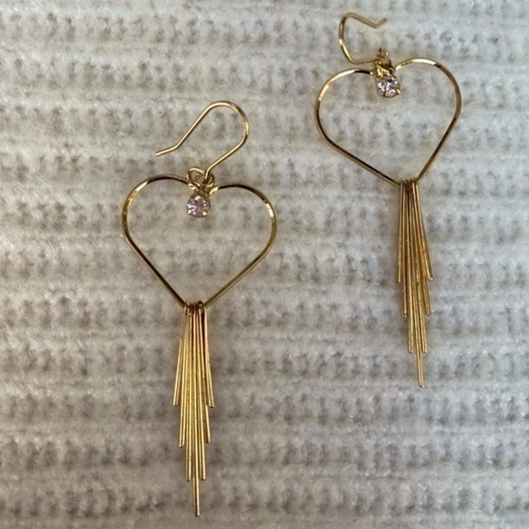 Kendra Scott Jewelry - 💕✨Heart Earrings With Cubic Zirconia 💕✨